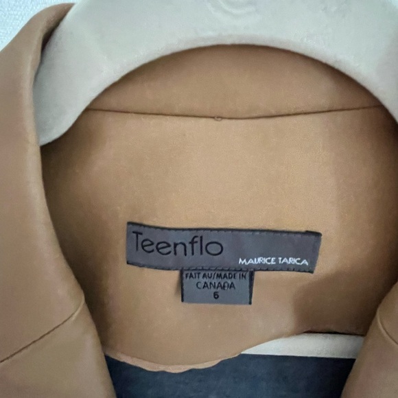 Teenflo pleather blazer that hits at the waist - Picture 3 of 4